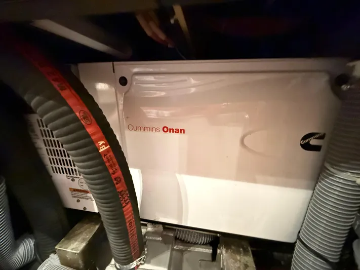 Blue Pearl Yacht Photos Pics 