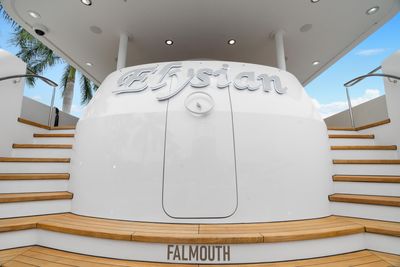 Yacht