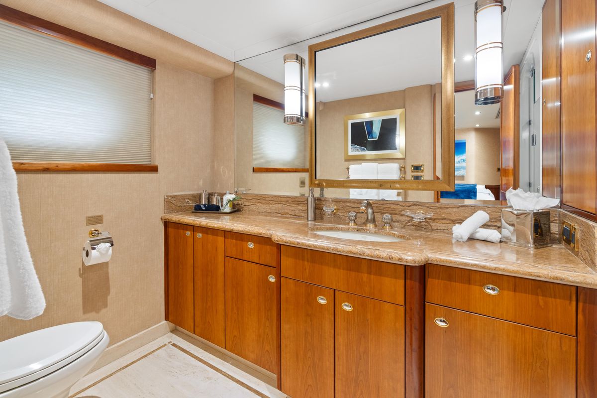 2004 Westport 130 