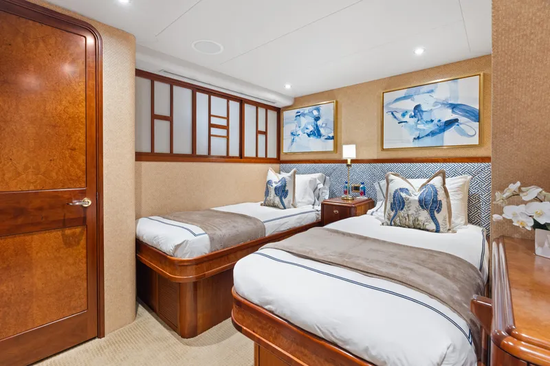 Elysian Yacht Photos Pics Luxurious twin bedroom on 2004 Westport 130 Tri-Deck Motor Yacht.