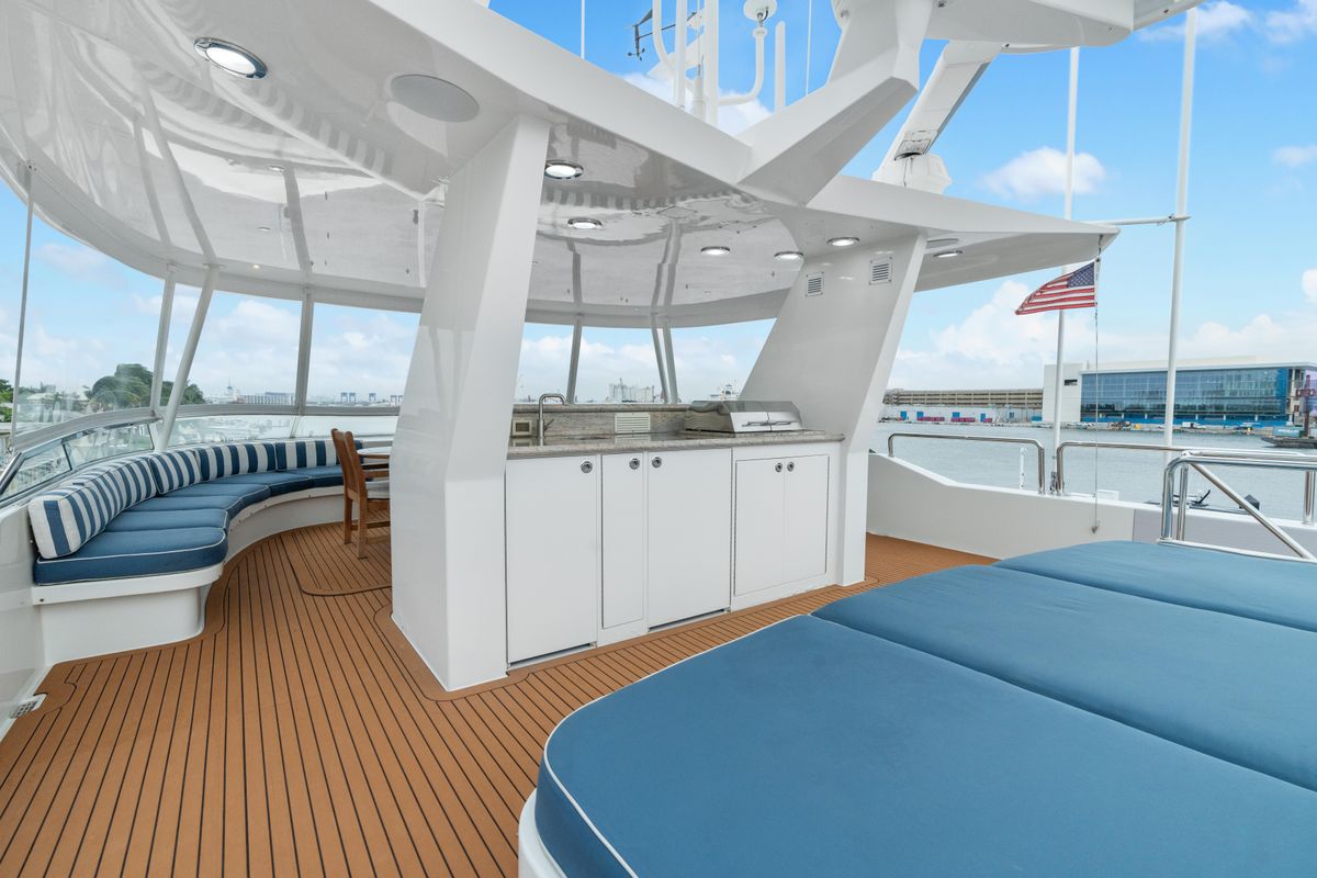 2004 Westport 130 