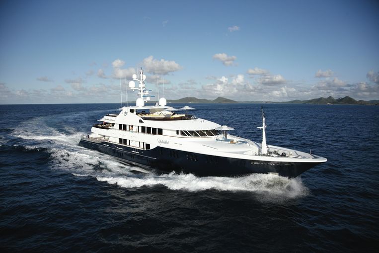 2009-191-trinity-yachts-custom