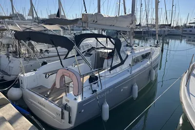 2023 Beneteau Oceanis 30.1