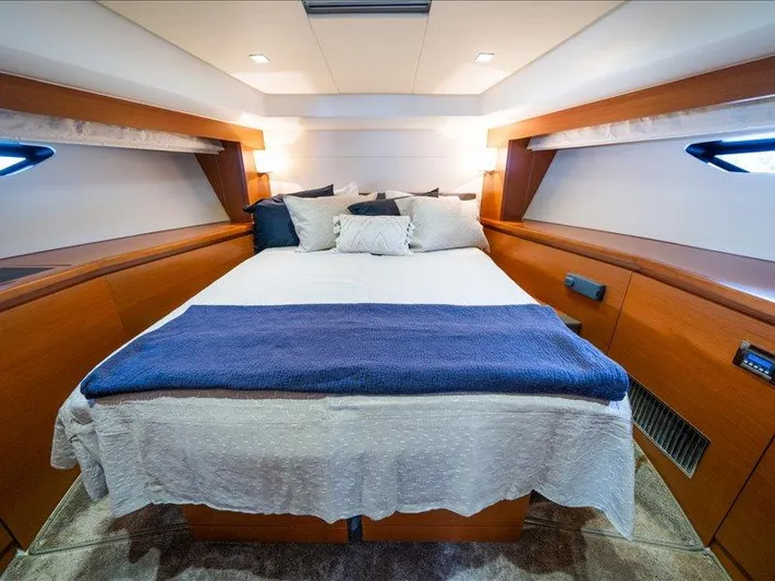 Alacrity Yacht Photos Pics 