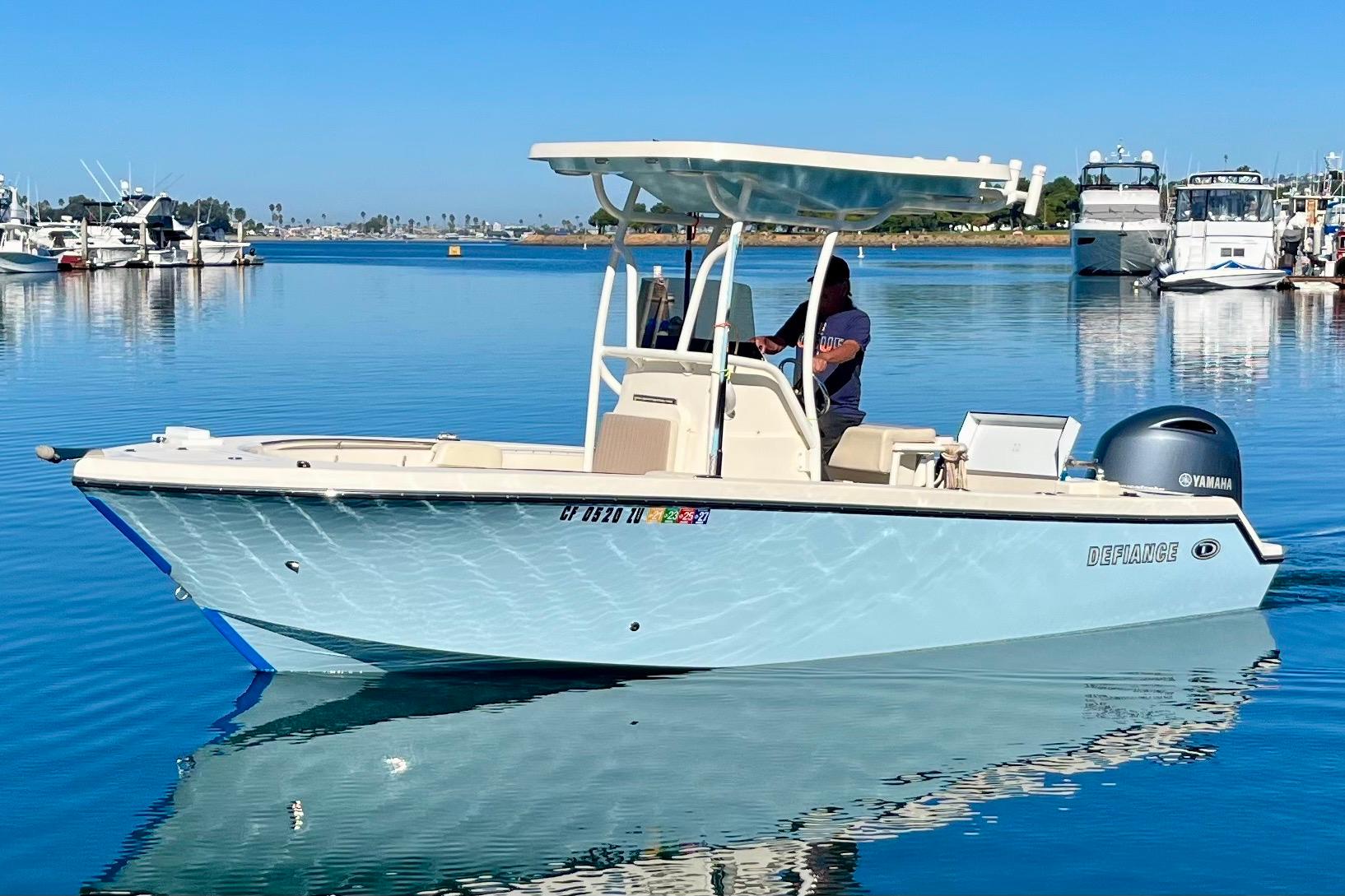 Defiance Catalina 210