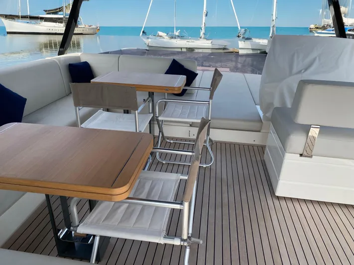  Yacht Photos Pics Ferretti Yachts 720