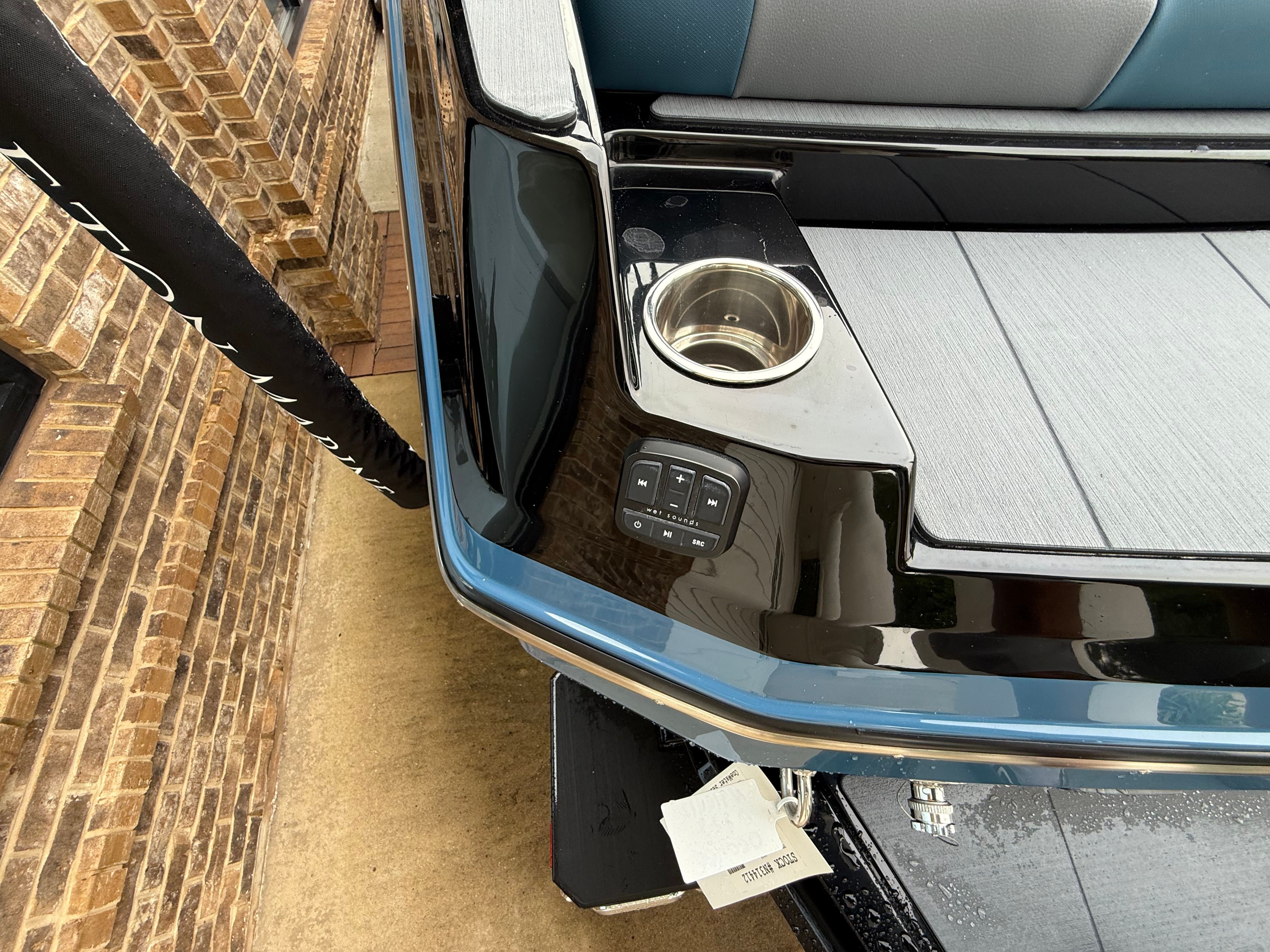 2025 AXIS A225 - Image 8