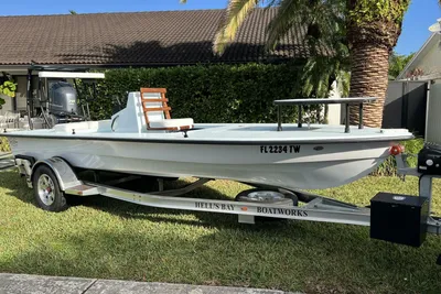 Hell's Bay Professional 17.8