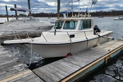 2005 Parker 2120 Pilot House