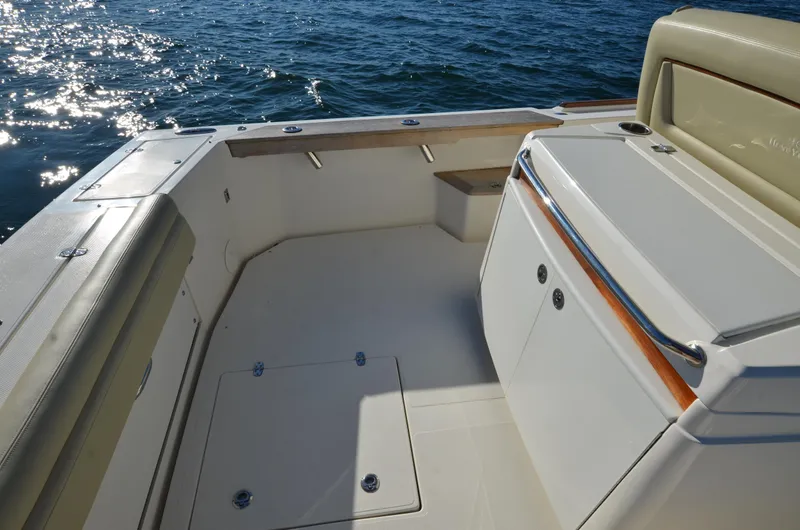 Patriot Yacht Photos Pics Aft to Port