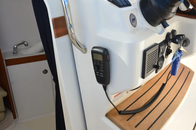 Patriot Yacht Photos Pics VHF