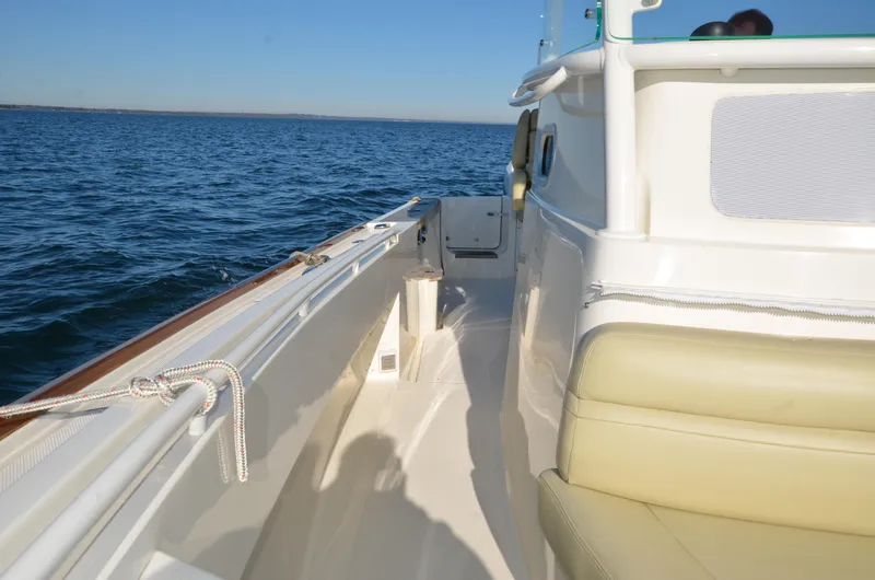 Patriot Yacht Photos Pics Starboard Side Deck