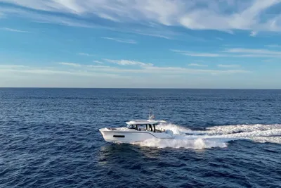 2026 Aiata Wayfinder 38