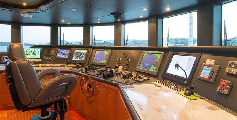  Yacht Photos Pics BENETTI 56M