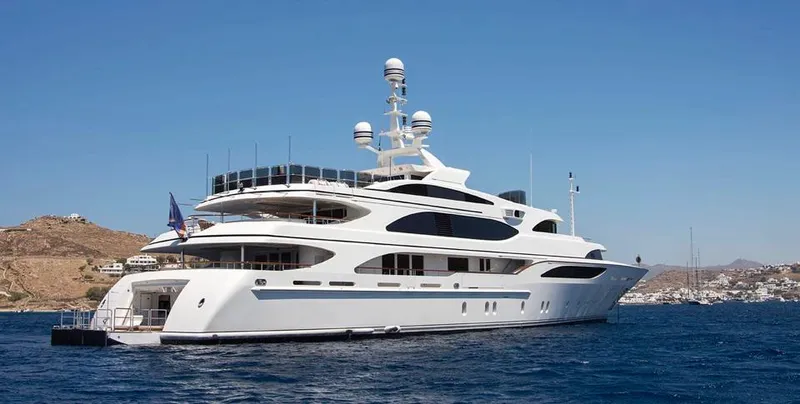  Yacht Photos Pics BENETTI 56M