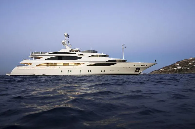  Yacht Photos Pics BENETTI 56M
