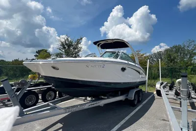 Chaparral 244 Sunesta
