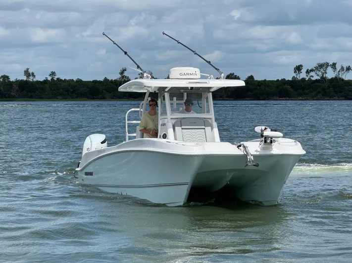 Katatak Yacht Photos Pics Twin Vee 28 KATATAK - Bow Profile