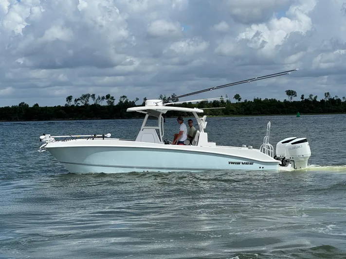 Katatak Yacht Photos Pics Twin Vee 28 KATATAK - Port Profile