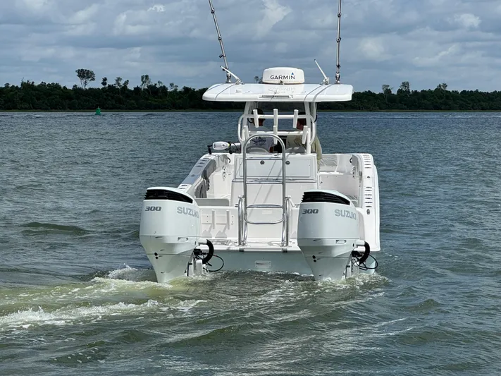 Katatak Yacht Photos Pics Twin Vee 28 KATATAK - Aft Profile