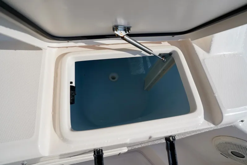  Yacht Photos Pics Livewell compartment on a 2016 Grady-White Express 330 boat.