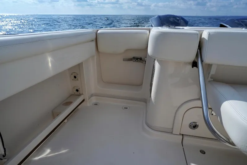  Yacht Photos Pics 2016 Grady-White Express 330 boat interior with ocean view.