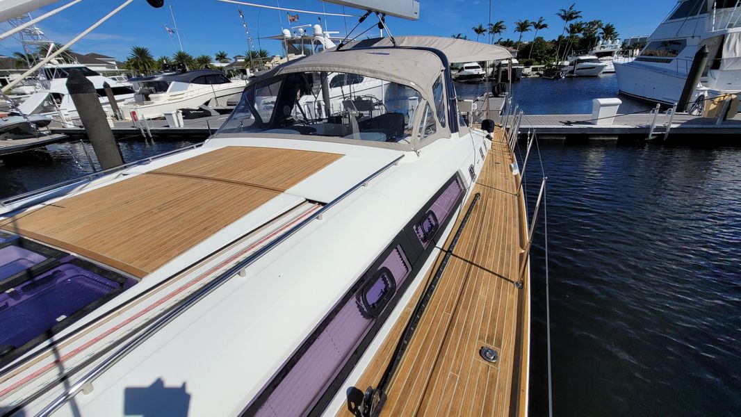 2016 Beneteau Oceanis 60