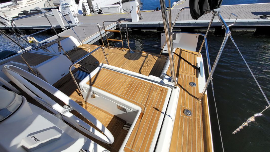 2016 Beneteau Oceanis 60