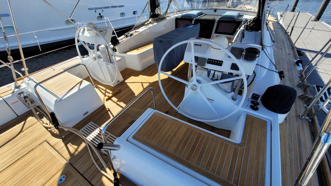 2016 Beneteau Oceanis 60