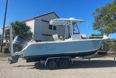Sea Hunt Ultra 235 SE
