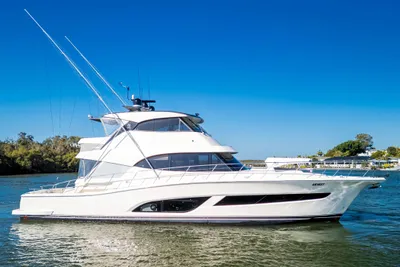 Riviera 64 Sports Motor Yacht