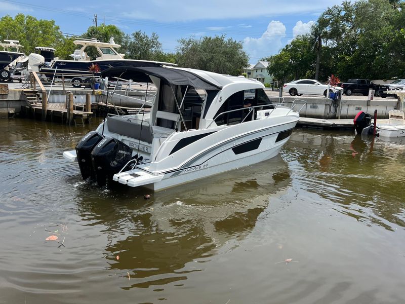 2020 Beneteau Antares 9 OB