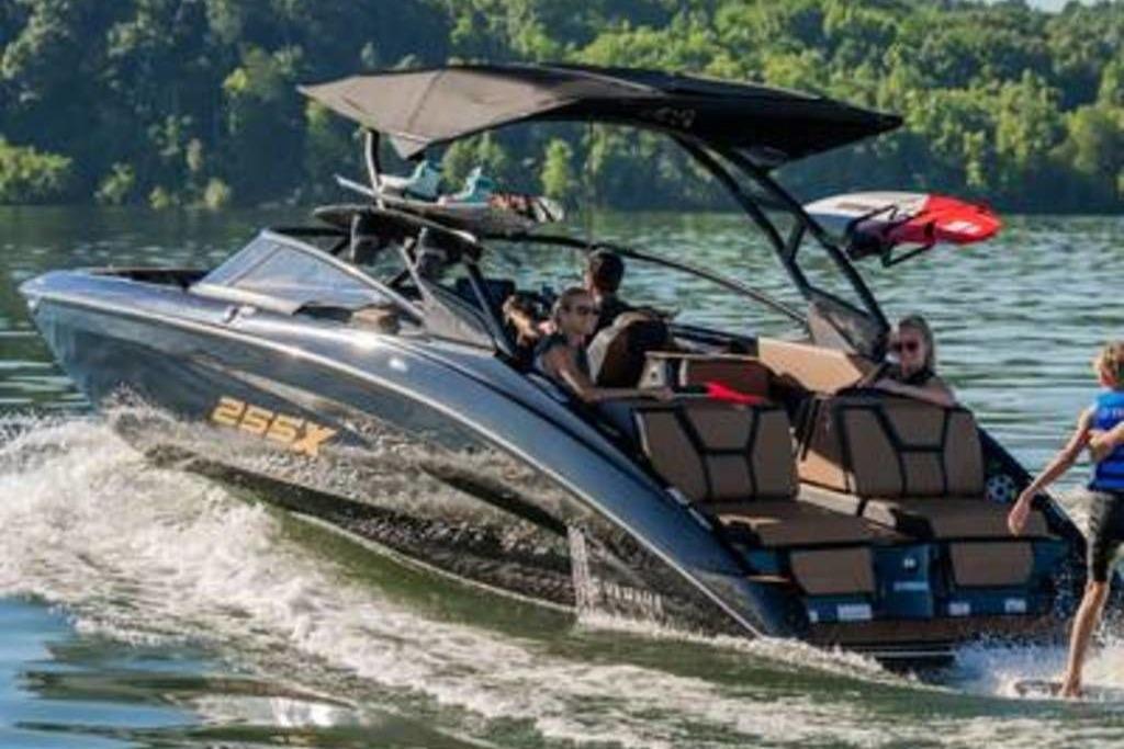 Yamaha Boats 255XD