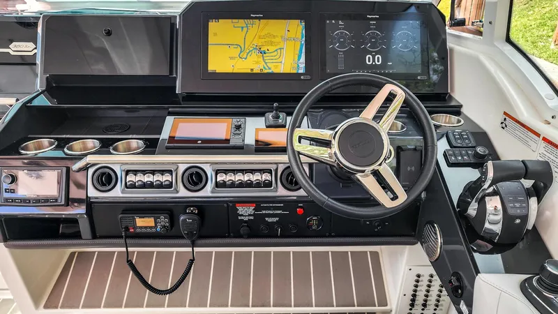 Happy 2 Gether Yacht Photos Pics 2021 Formula 380 Super Sport Crossover OB cockpit with modern navigation.