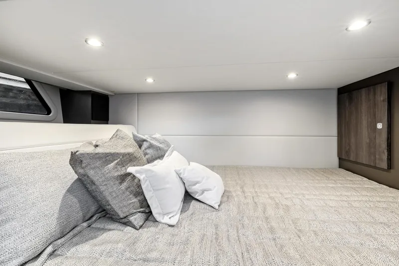 Happy 2 Gether Yacht Photos Pics Interior of 2021 Formula 380 Super Sport Crossover OB with cozy bed.