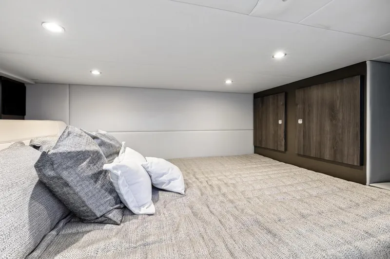 Happy 2 Gether Yacht Photos Pics Interior of 2021 Formula 380 Super Sport Crossover OB with bed and cabinets.