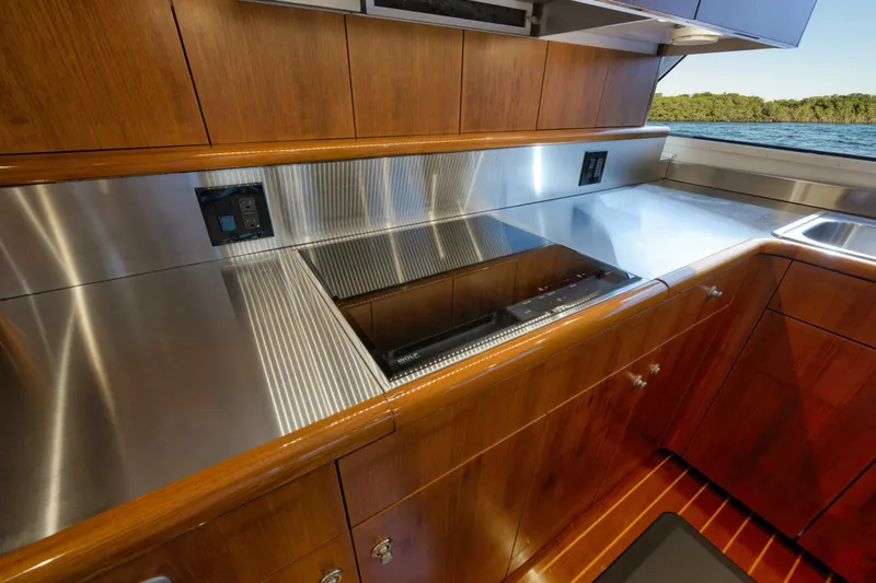 Sun Times Yacht Photos Pics 