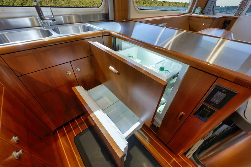 Sun Times Yacht Photos Pics 