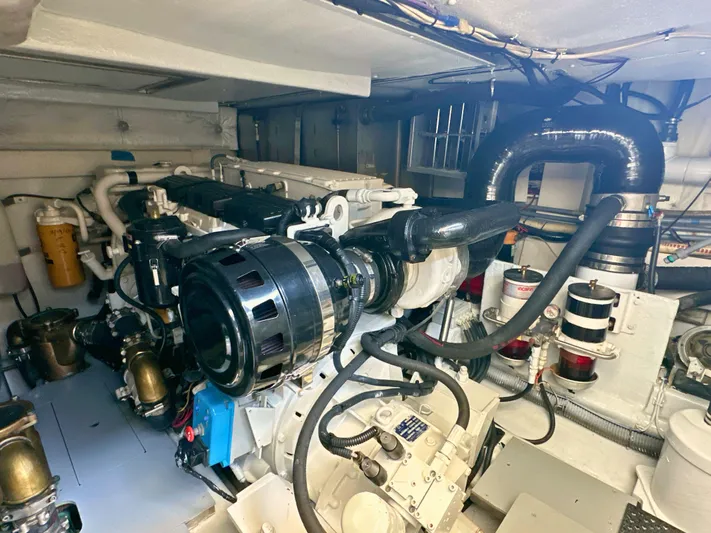 Andiamo Yacht Photos Pics 