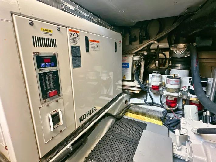 Andiamo Yacht Photos Pics 