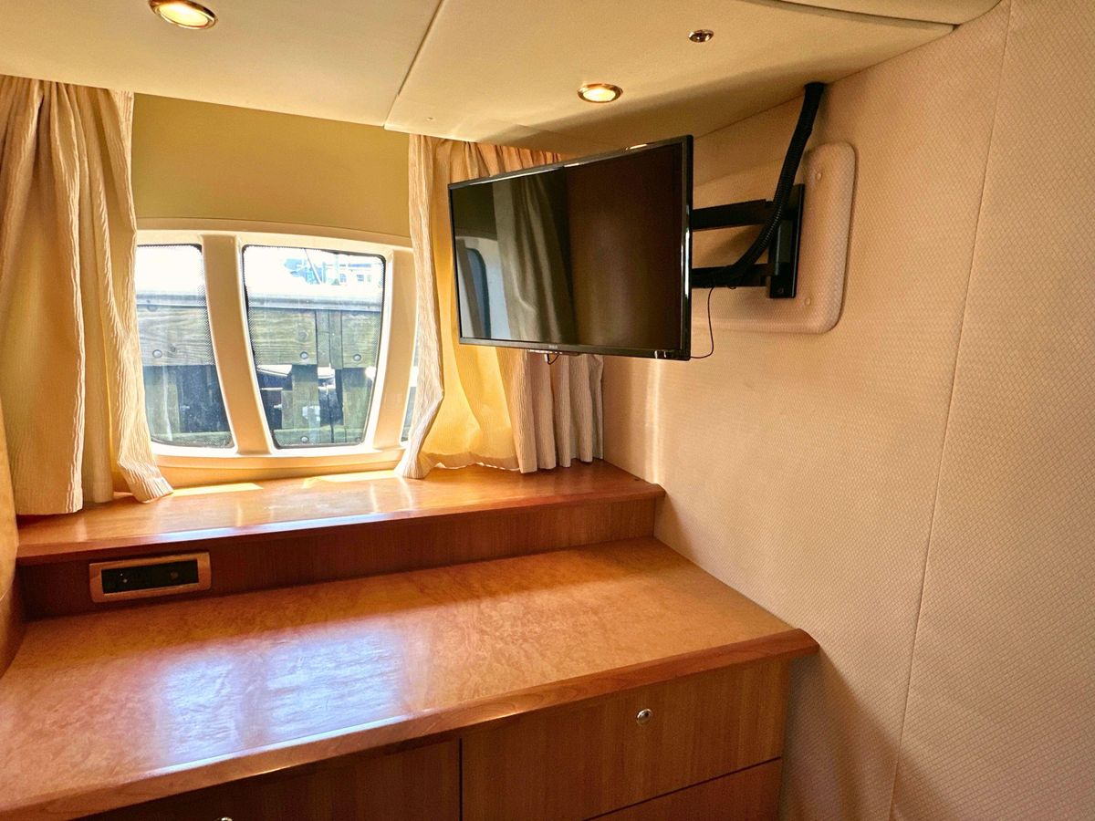 2010 Azimut 55 