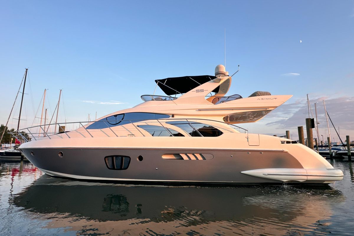 2010 Azimut 55 