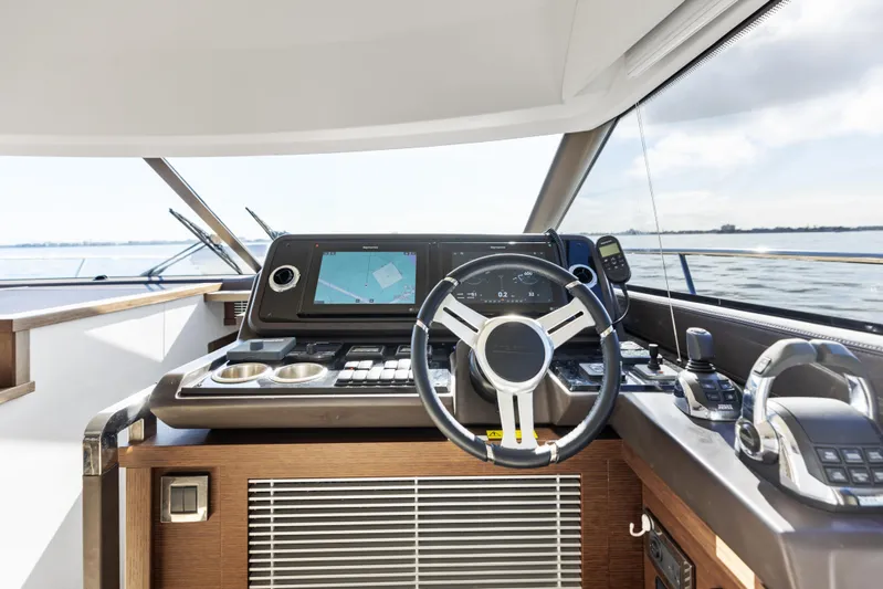 H2office Yacht Photos Pics 