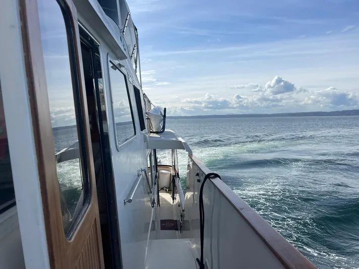 Sojourner Yacht Photos Pics 