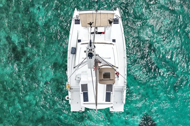 Knot On Call Yacht Photos Pics 