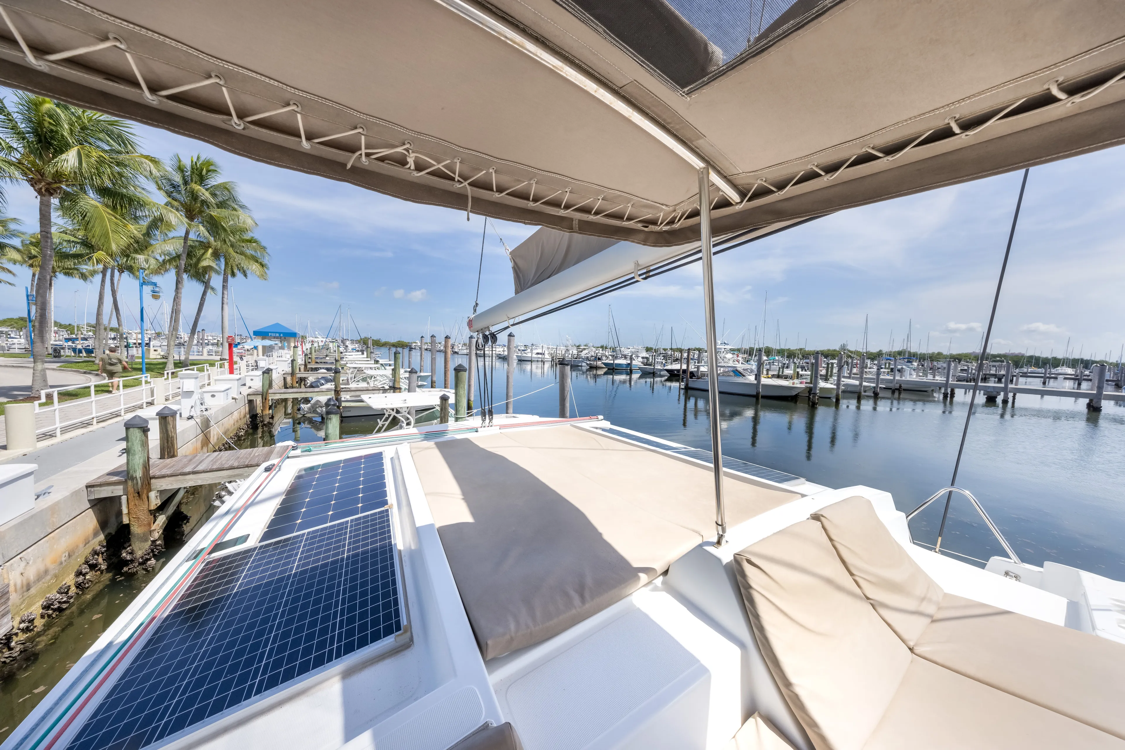 Knot On Call Yacht Photos Pics 