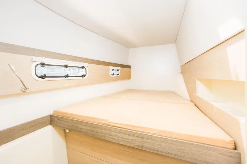 Knot On Call Yacht Photos Pics 