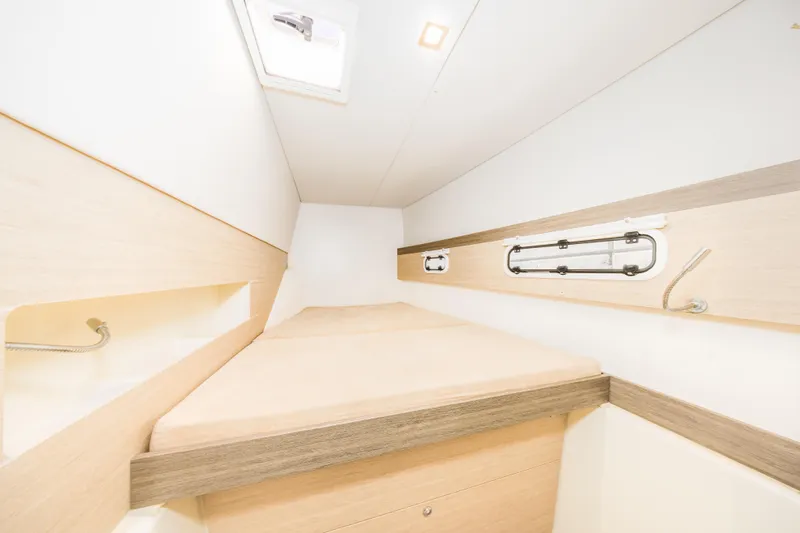 Knot On Call Yacht Photos Pics 