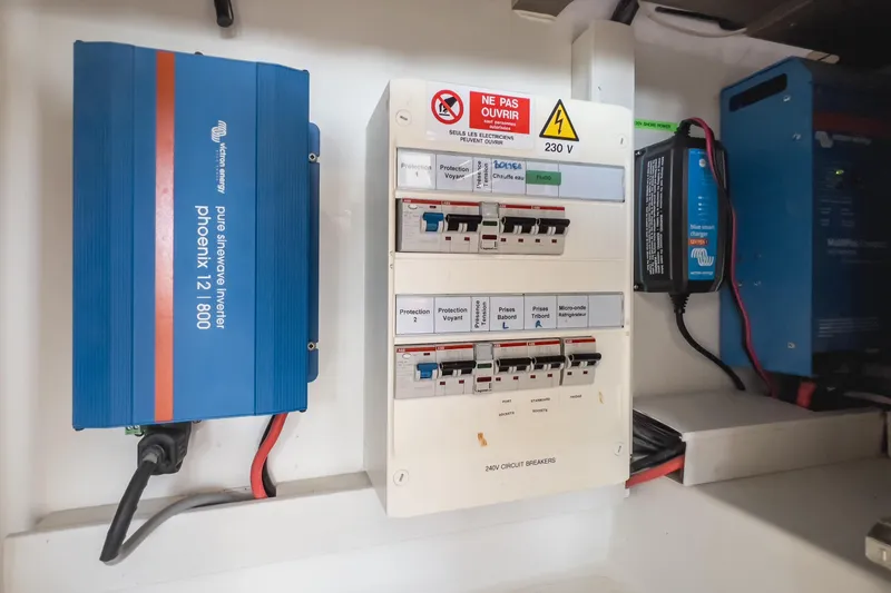 Knot On Call Yacht Photos Pics 