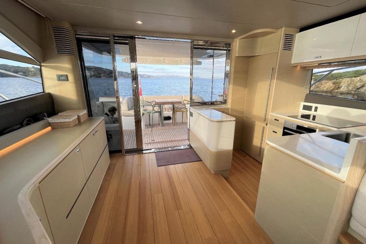 2019 Princess 57 